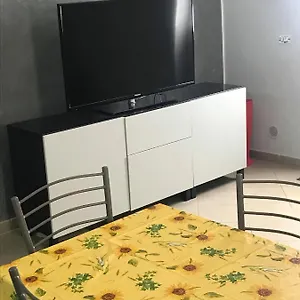 Boomerang House - Airport, Center & Beach , Catania Italy