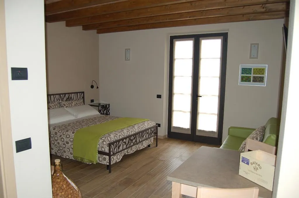 Farm stay Agriturismo I Due Angeli Villa Ome Italy